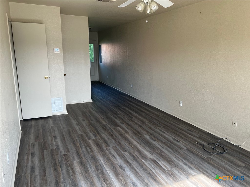 2811 Cantabrian Drive D Property Photo 2