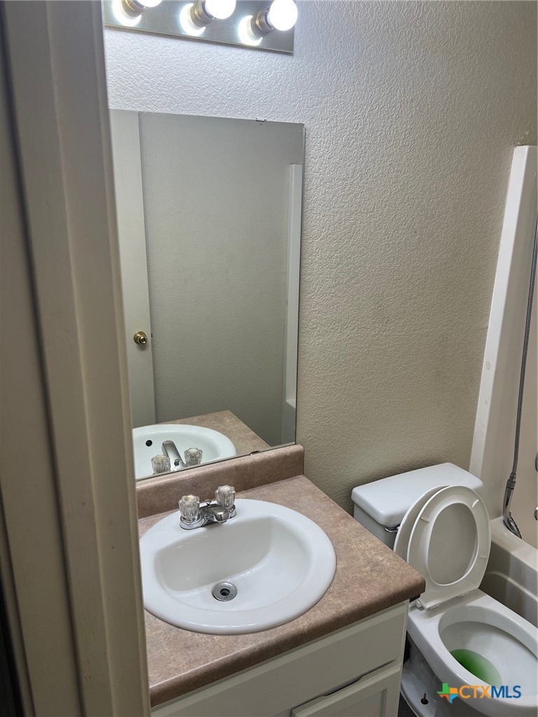 2811 Cantabrian Drive D Property Photo 8