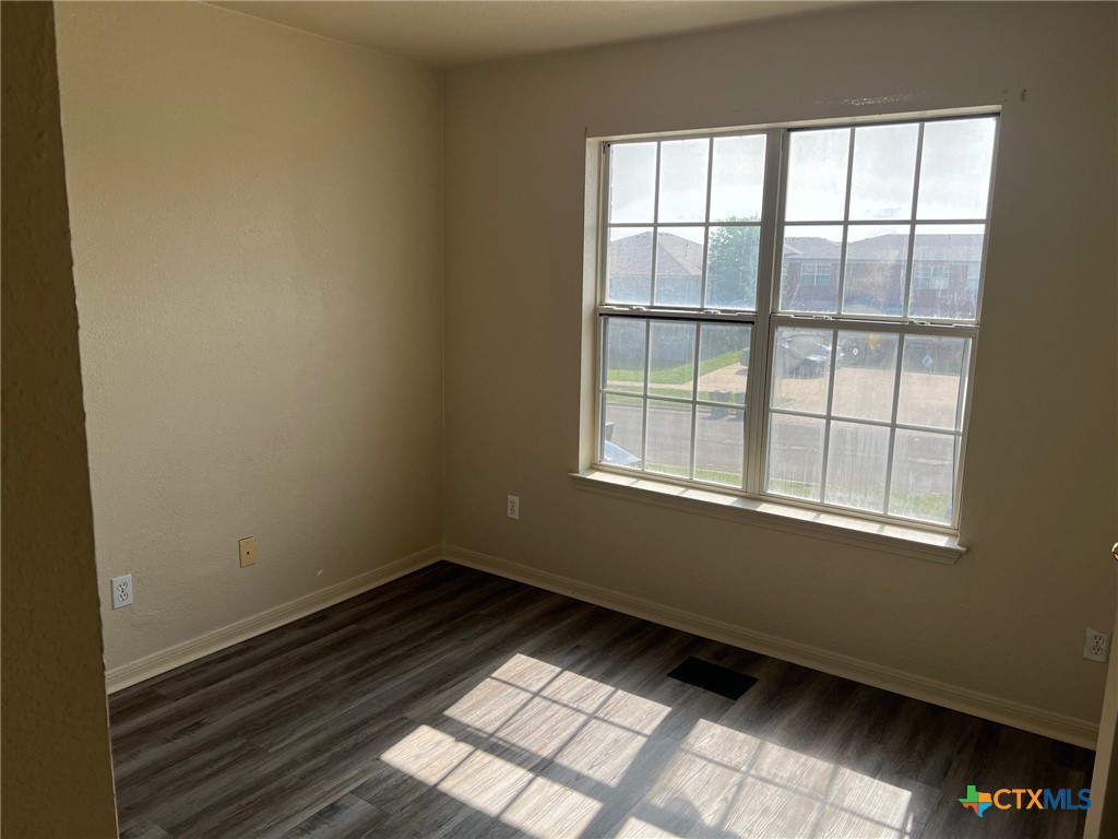 2811 Cantabrian Drive D Property Photo 11