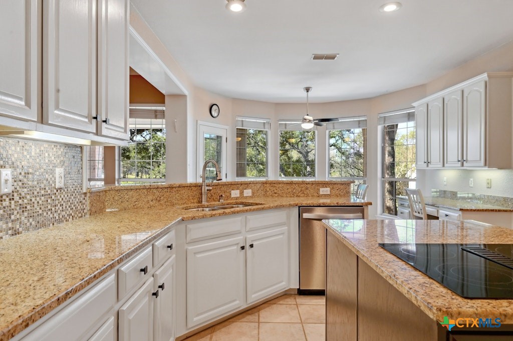 1100 Appalachian Trail Property Photo 6