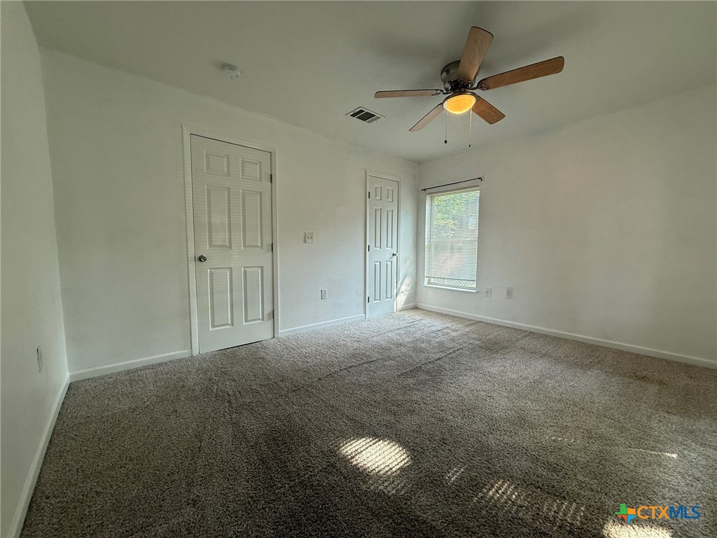 908 Wells Street Property Photo 11