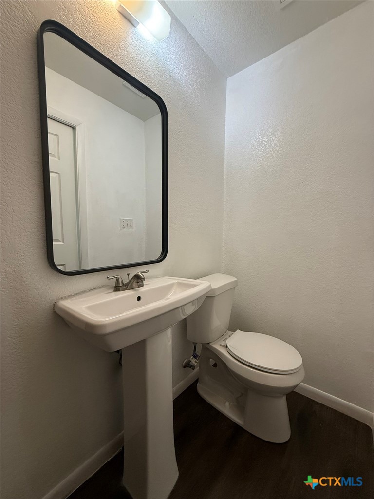 908 Wells Street Property Photo 16