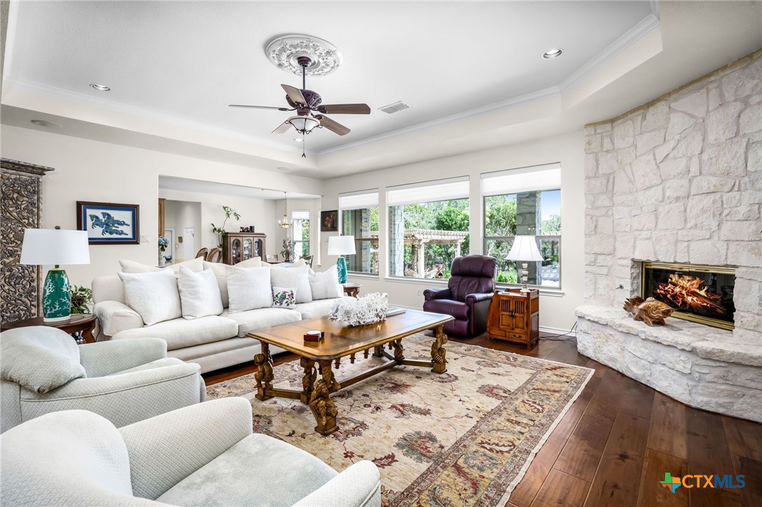 21419 Forest Waters Circle Property Photo 8