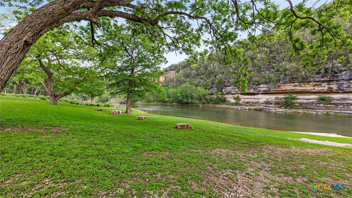 540 River Run 113 Property Photo 24
