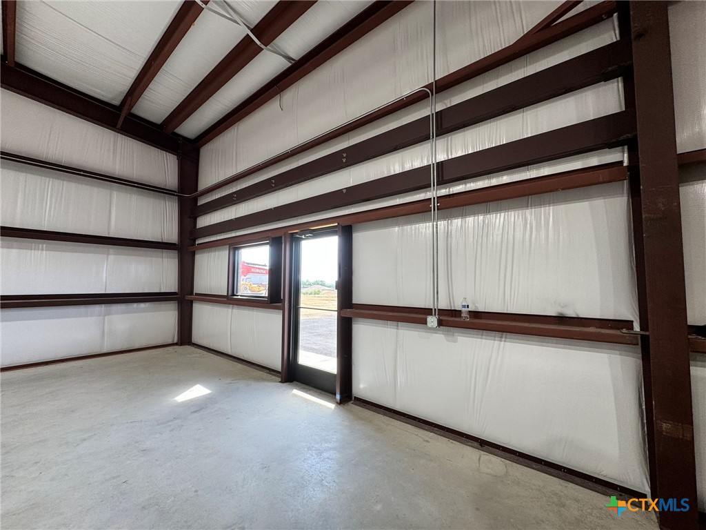 5323 Fm 1044 103 Property Photo 3