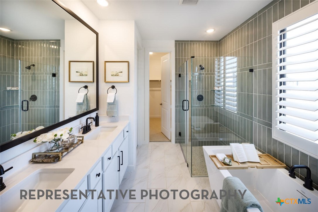 9309 Breeze Hill Drive Property Photo 16