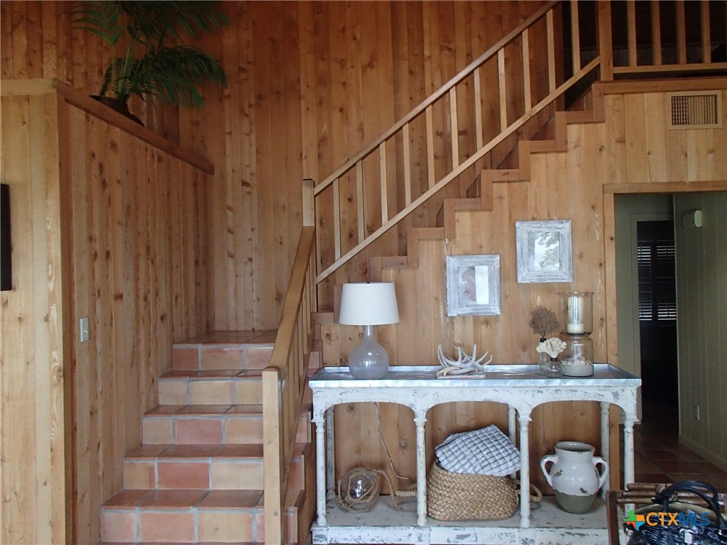 1603 W Lakeside Drive Property Photo 15