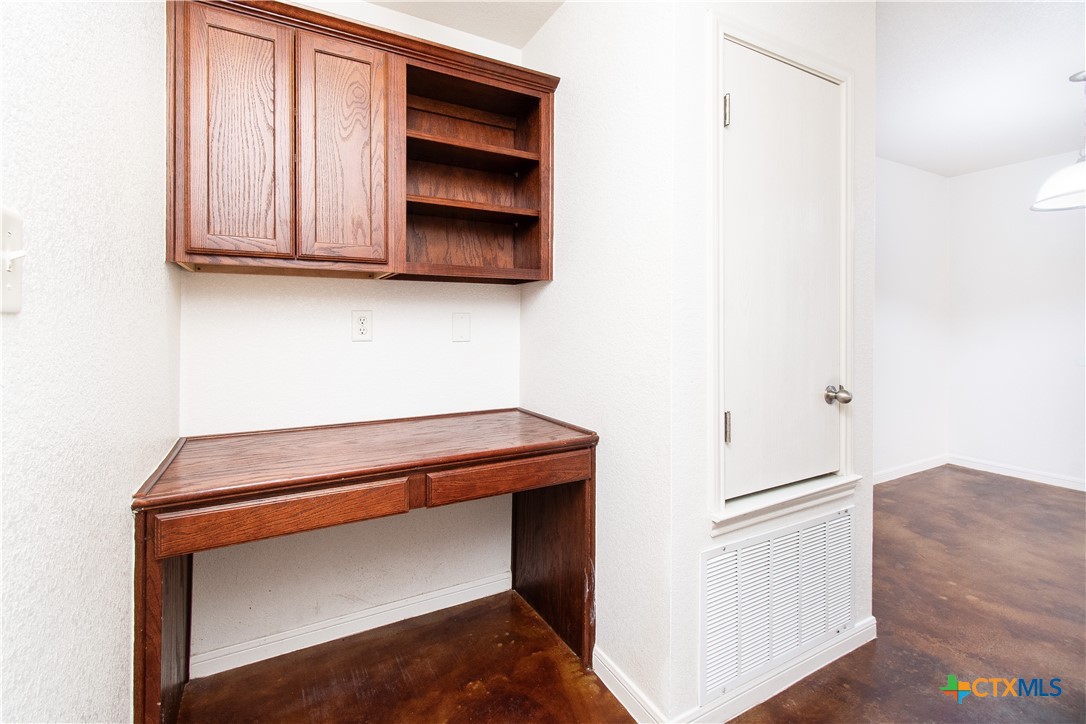 5010 205 Loop Property Photo 3