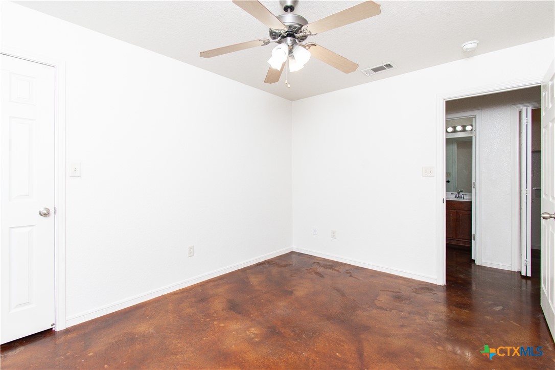 5010 205 Loop Property Photo 14