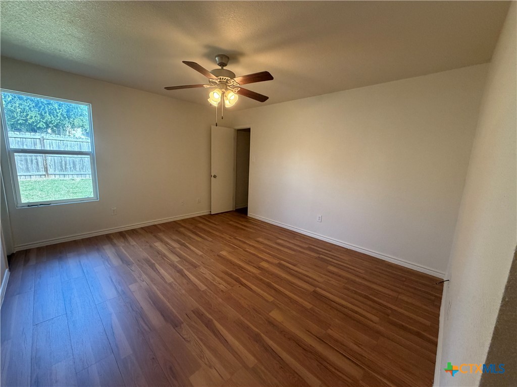 403 Olaf Drive B Property Photo 8