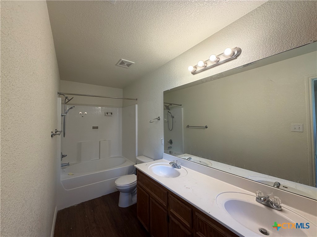 403 Olaf Drive B Property Photo 12