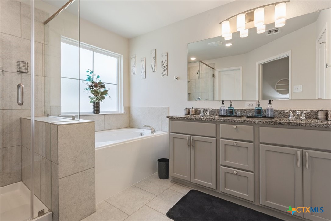 6811 Mcgregor Loop Property Photo 17