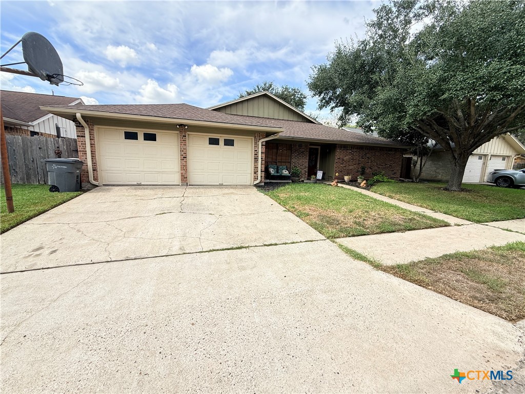 403 Alamogordo Drive Property Photo 2