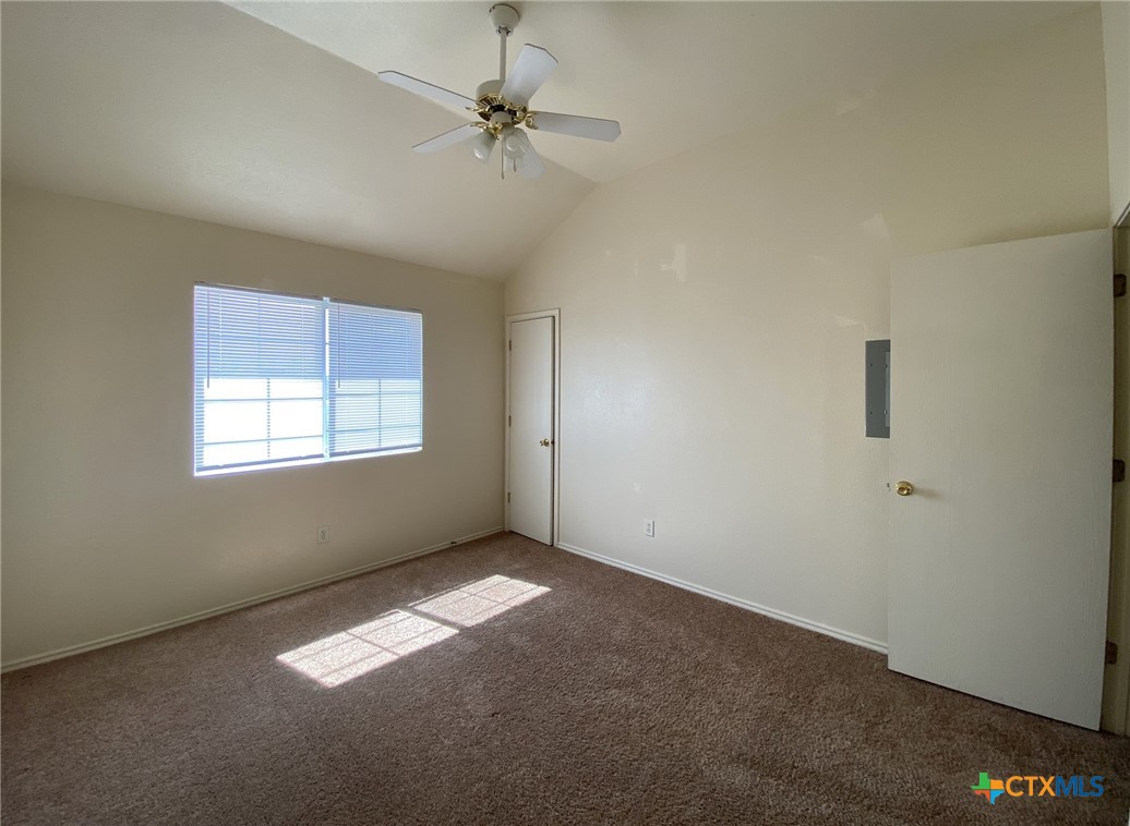 4603 Hudson Drive B Property Photo 3