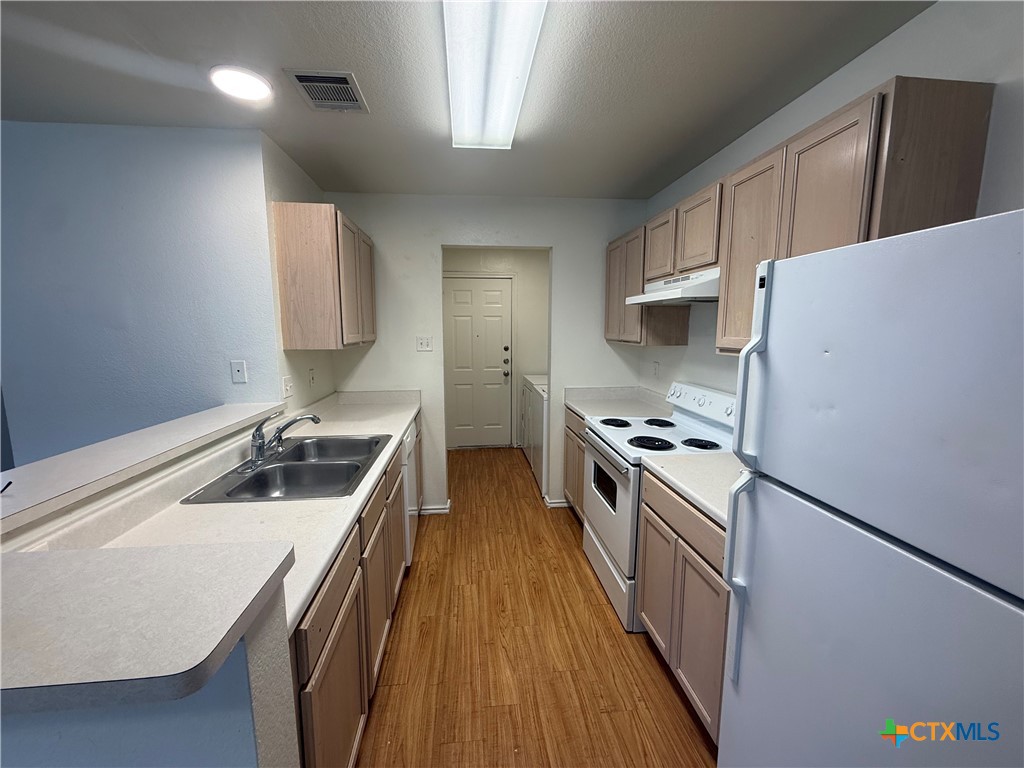 125 Cedar Grove 127 Property Photo 4