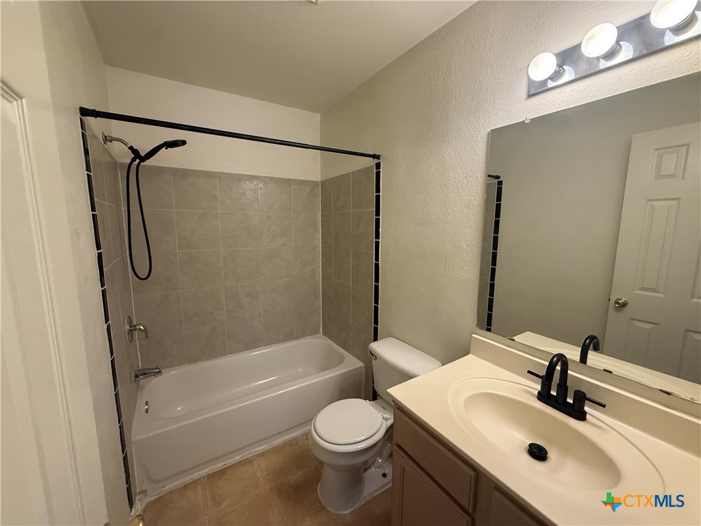 125 Cedar Grove 127 Property Photo 9