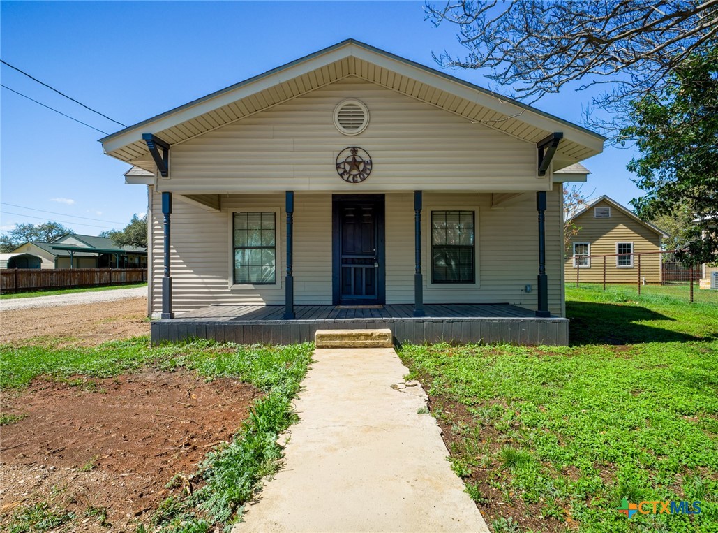 103 N Avenue Q Property Photo 1