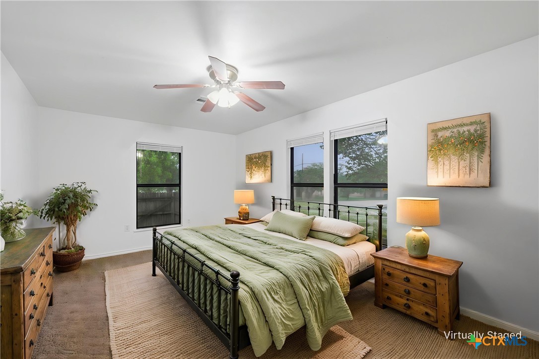303 N Milam Street Property Photo 11