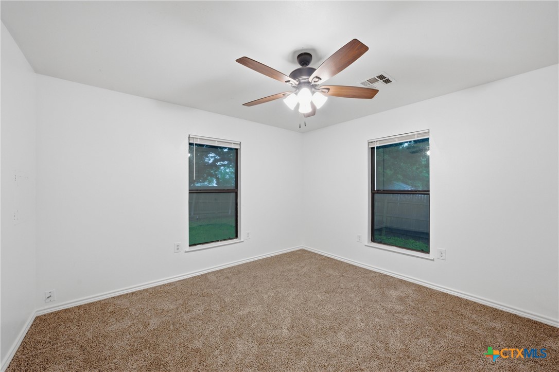 303 N Milam Street Property Photo 13