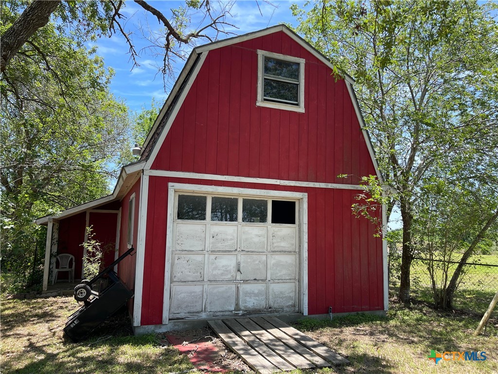 3373 State Highway 35 Property Photo 9