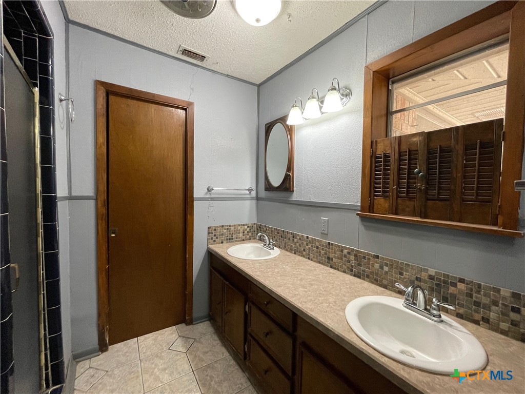 3373 State Highway 35 Property Photo 37
