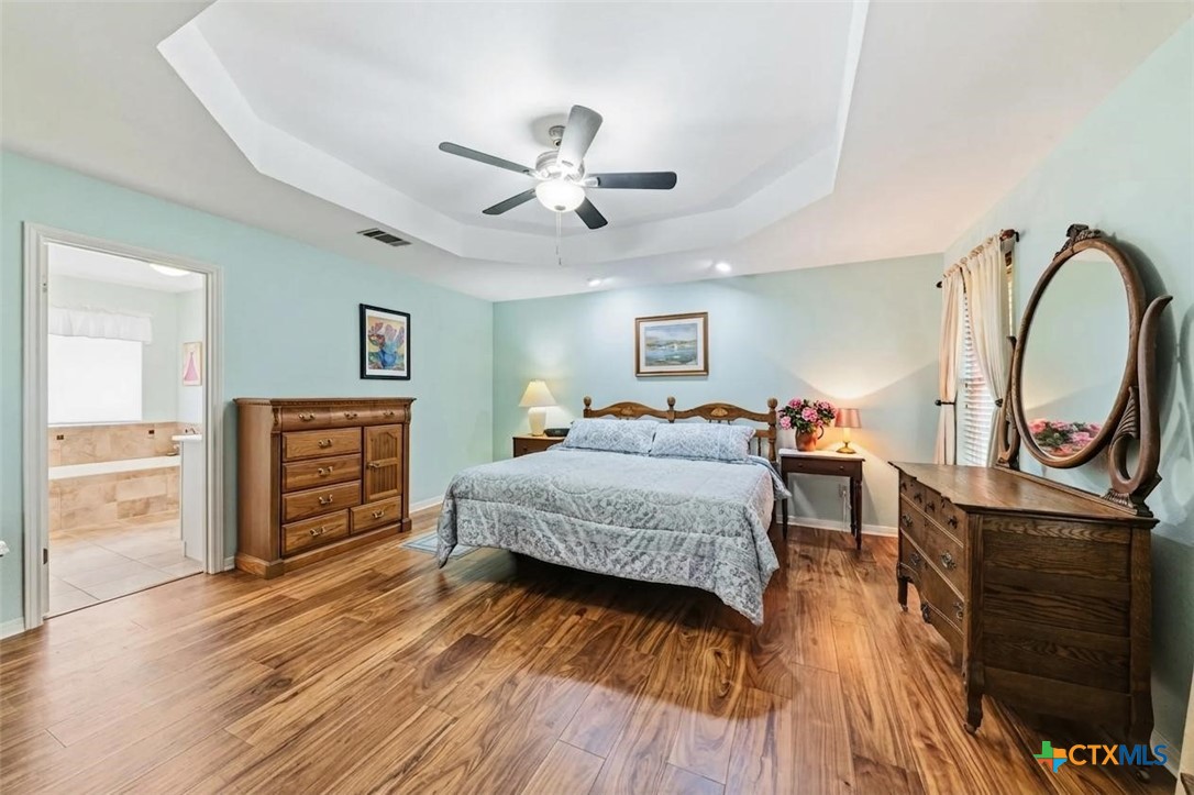 51 Hunters Point Drive Property Photo 18