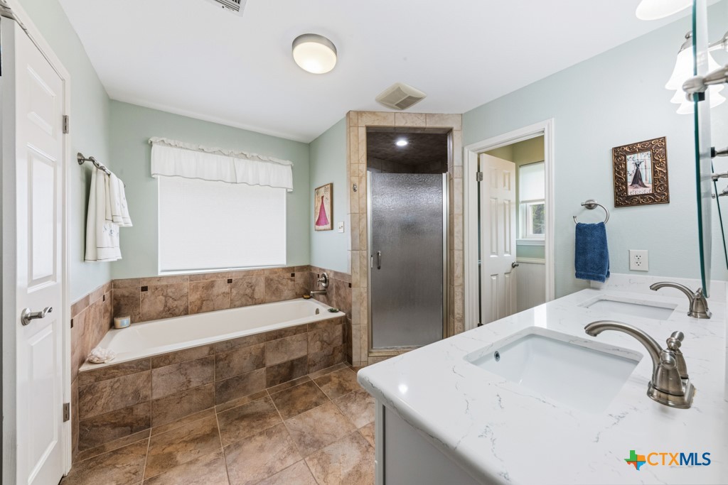 51 Hunters Point Drive Property Photo 21