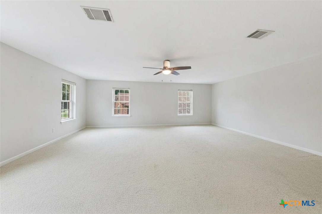 51 Hunters Point Drive Property Photo 26