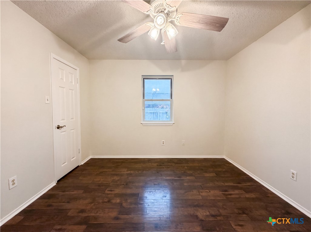203 W Hogan Drive Property Photo 13