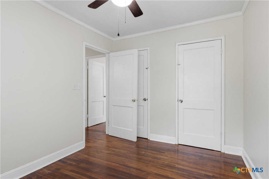 1605 E Mistletoe Avenue Property Photo 15