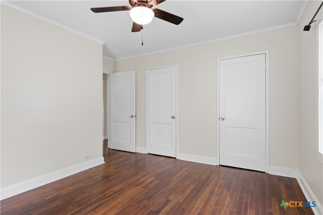 1605 E Mistletoe Avenue Property Photo 18