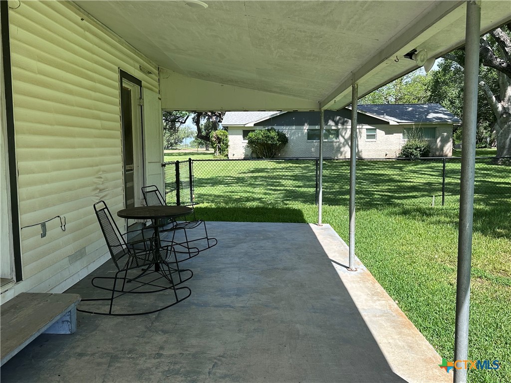 1214 Macarthur Property Photo 15