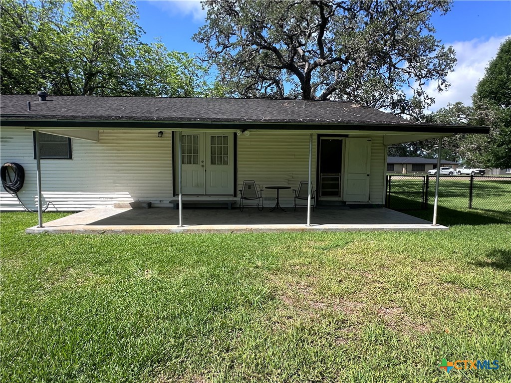 1214 Macarthur Property Photo 18