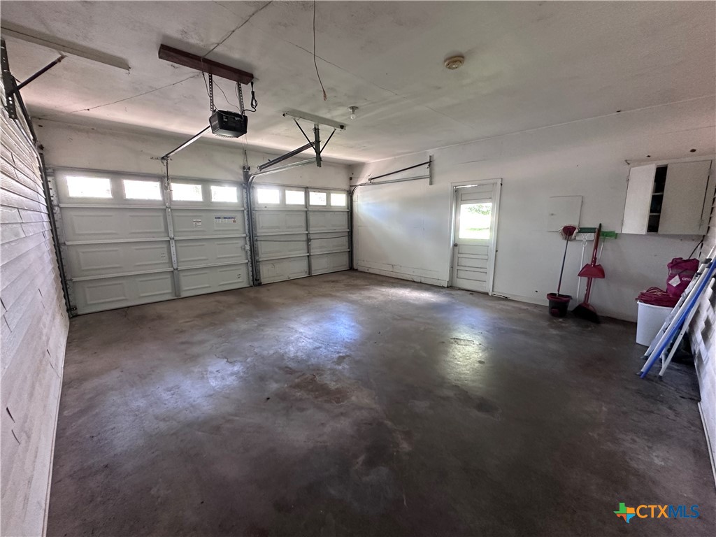 1214 Macarthur Property Photo 20