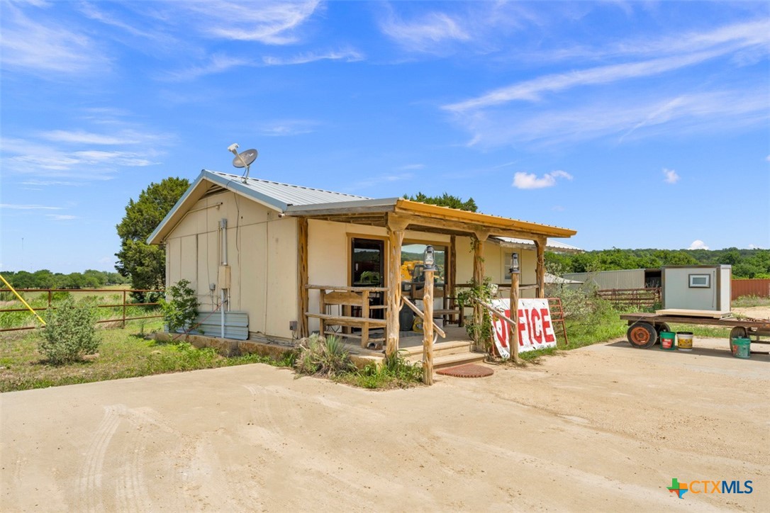 14620 N Highway 183 Property Photo 1