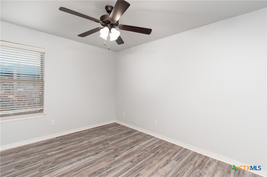 8401 Split Trail Cove Property Photo 20