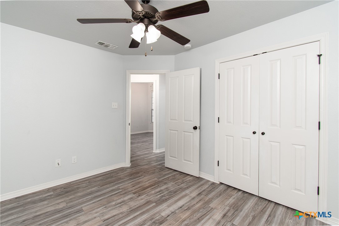 8401 Split Trail Cove Property Photo 22