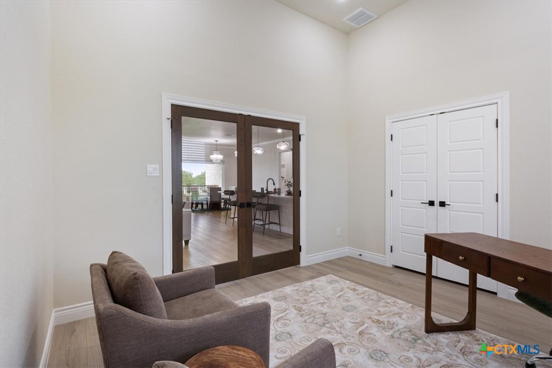 262 Glenview Circle Property Photo 22
