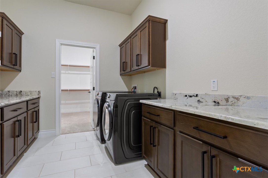 262 Glenview Circle Property Photo 41