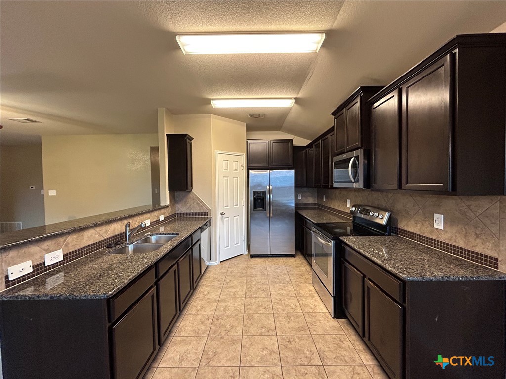 202 Splawn Ranch Road Property Photo 3