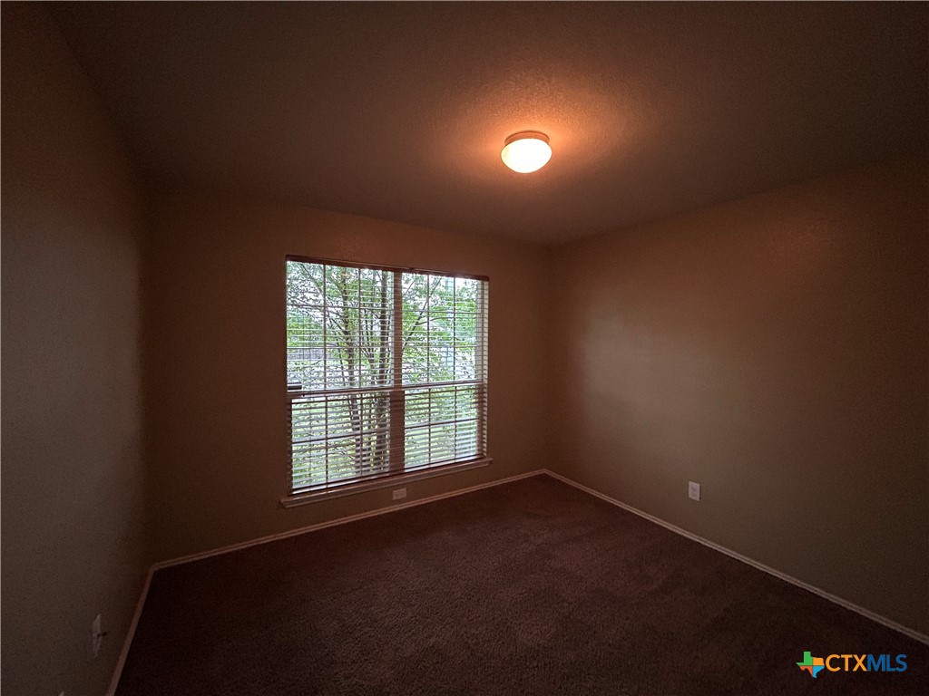 202 Splawn Ranch Road Property Photo 5