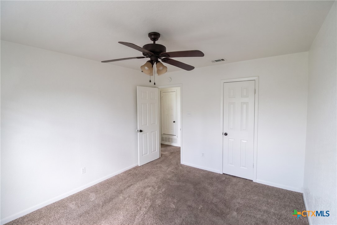 2412 Skylark Circle Property Photo 8