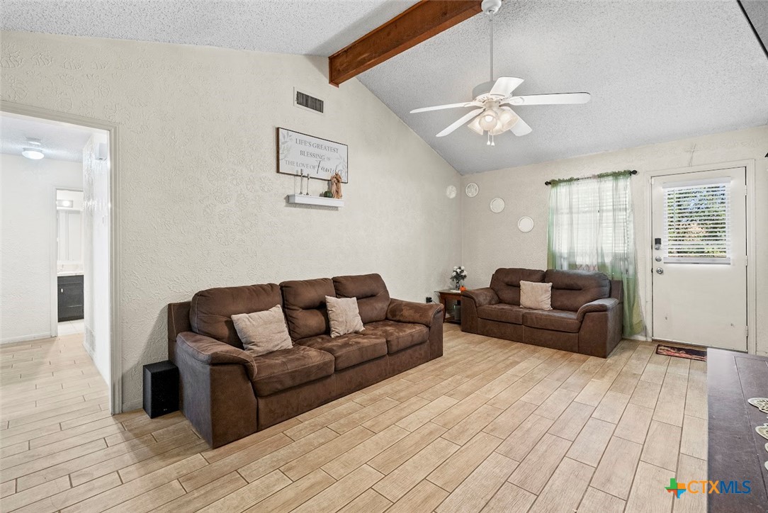 2601 Chestnut Drive Property Photo 2