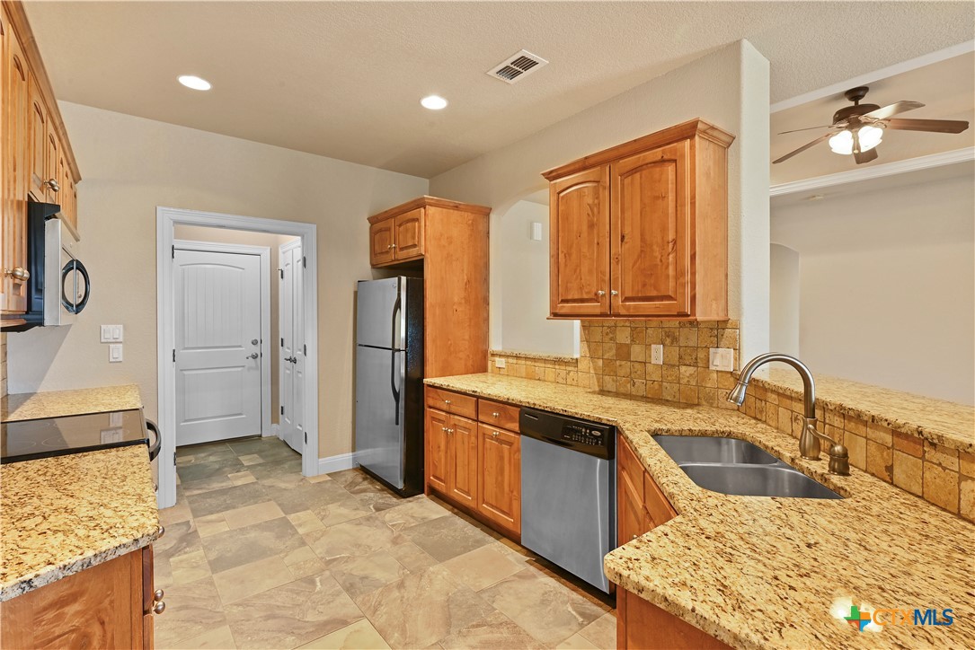 1705 Sudberg Property Photo 8