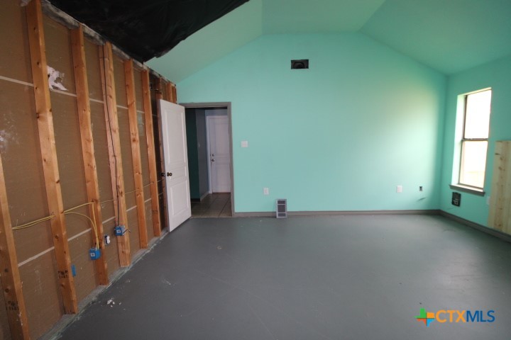 2414 Joseph Drive Property Photo 6