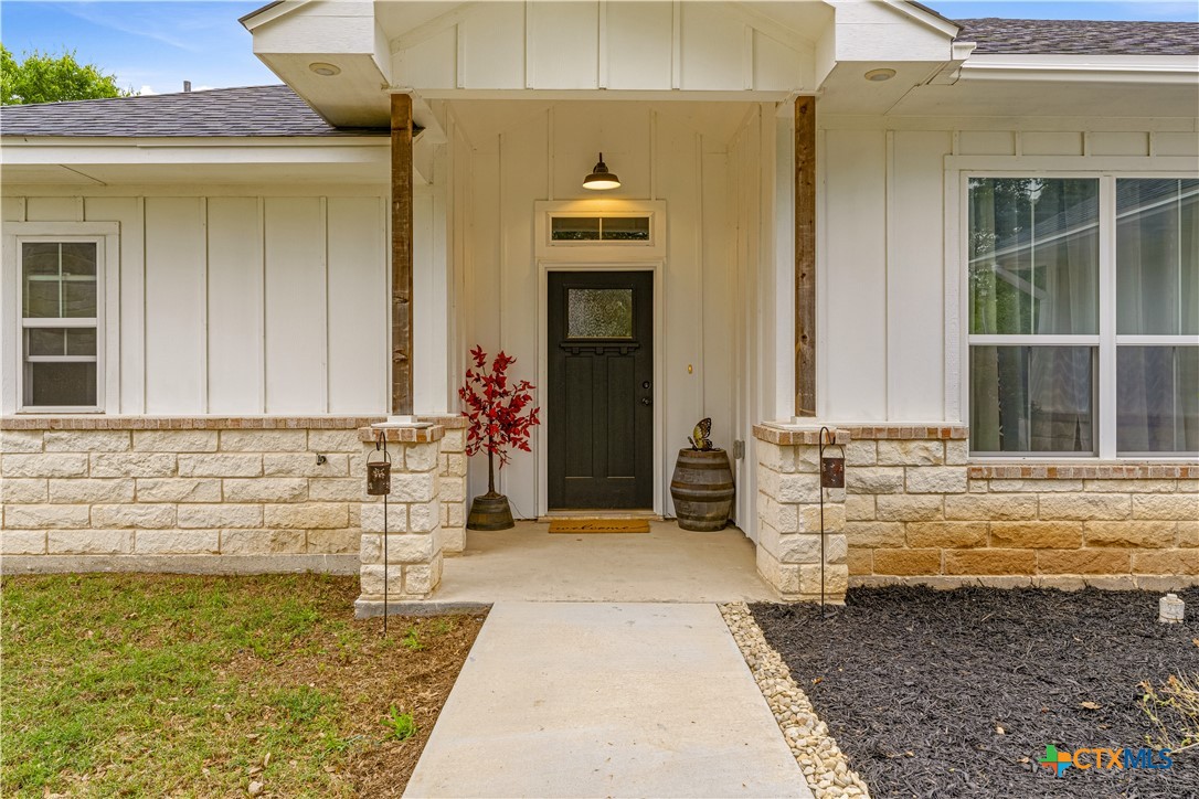 1800 Ridgewood Court Property Photo 6