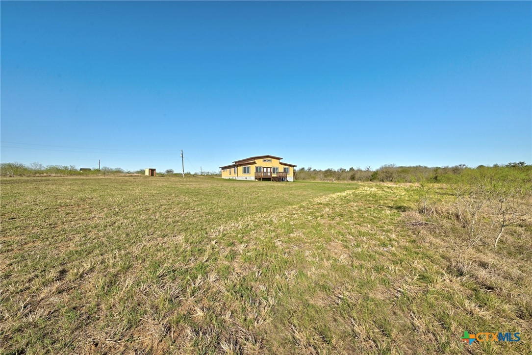 120 Loopsy Lane Property Photo 4