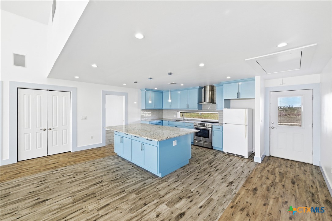 120 Loopsy Lane Property Photo 11
