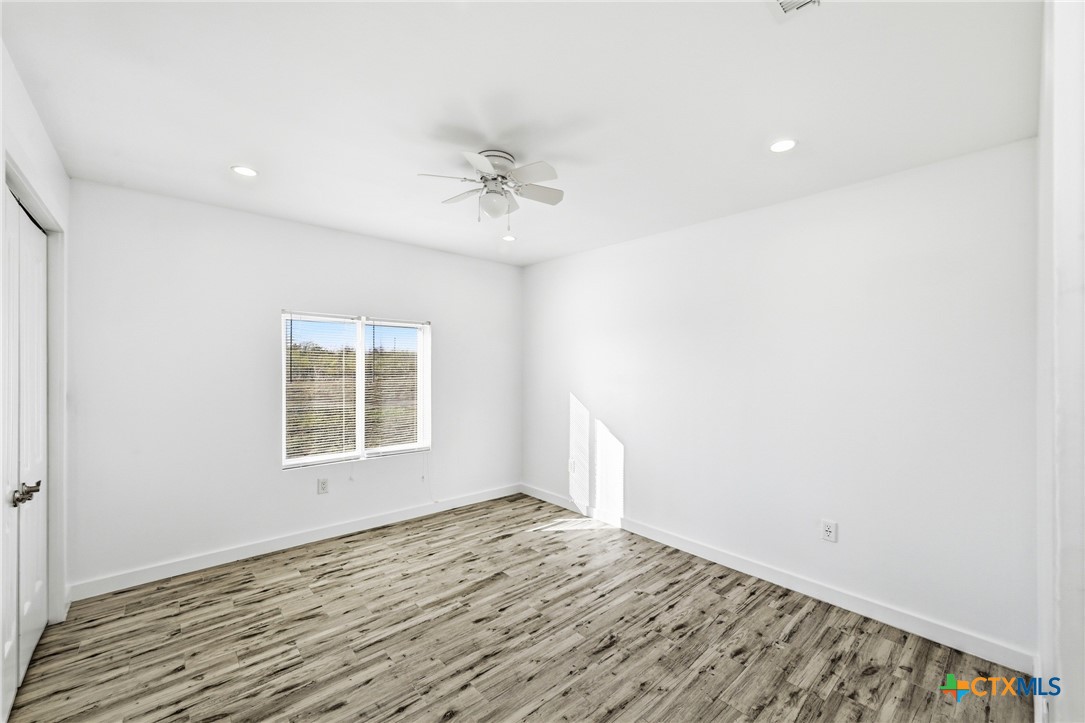 120 Loopsy Lane Property Photo 20