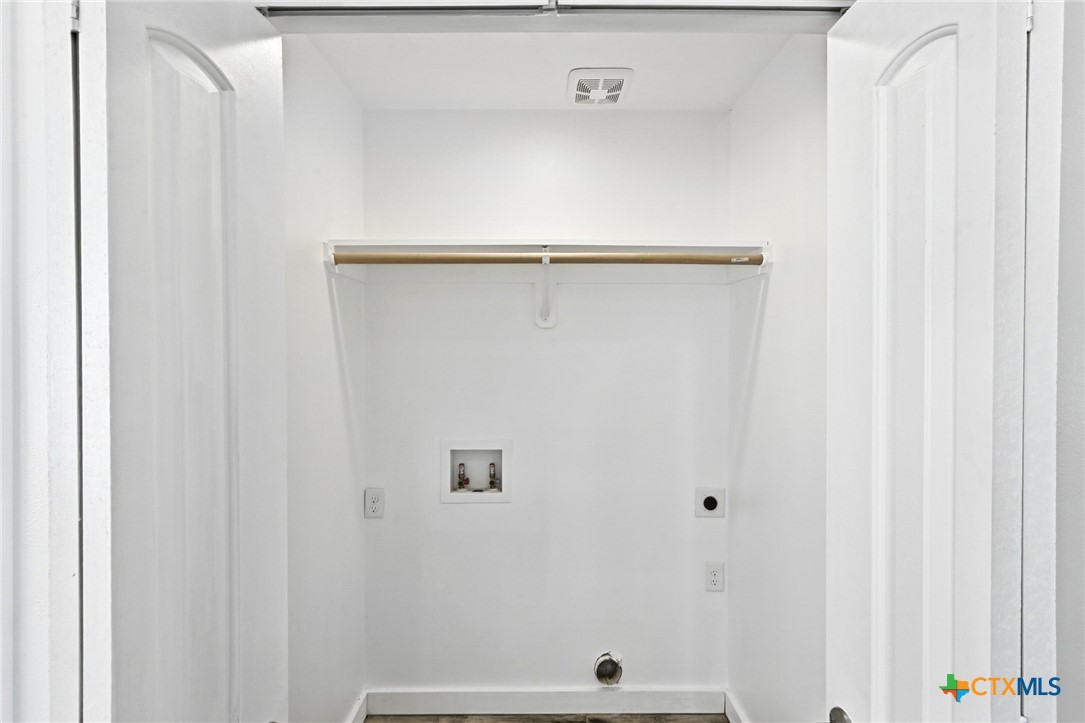 120 Loopsy Lane Property Photo 24